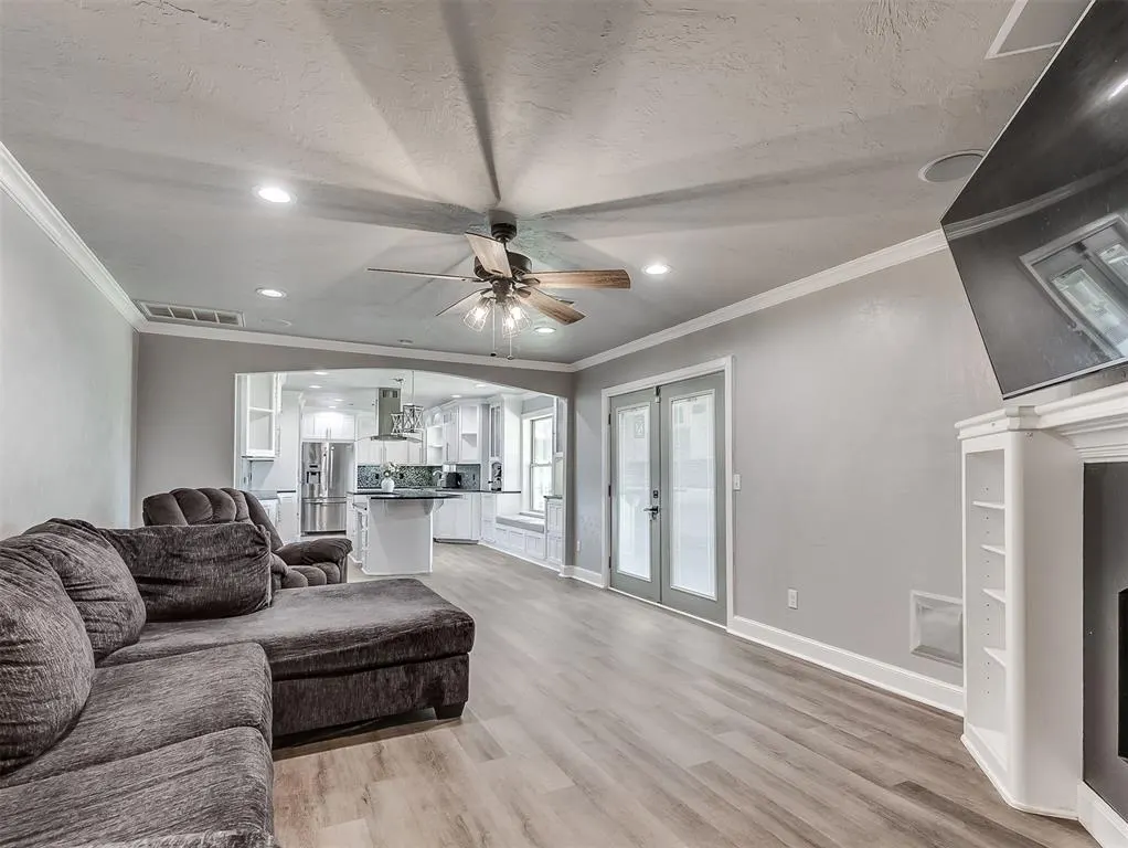 Photo 9 — 2309 S Avery Avenue, Midwest City, OK 73130