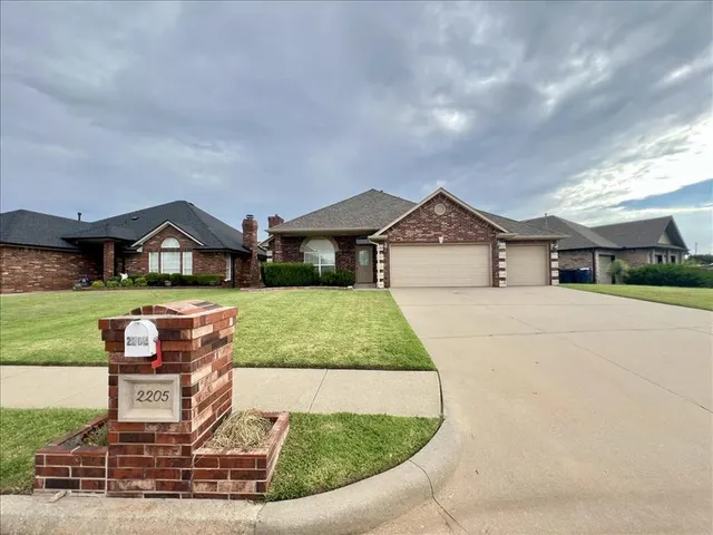 Front exterior — 2205 SW 93rd Street, Oklahoma City, OK 73159