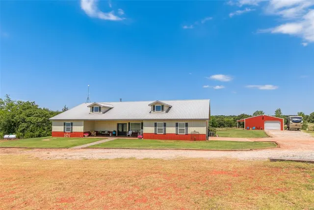 Front exterior — 950511 S 3310 Road, Wellston, OK 74881