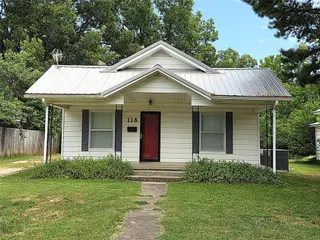 Sold home at 118 S Lowe Street