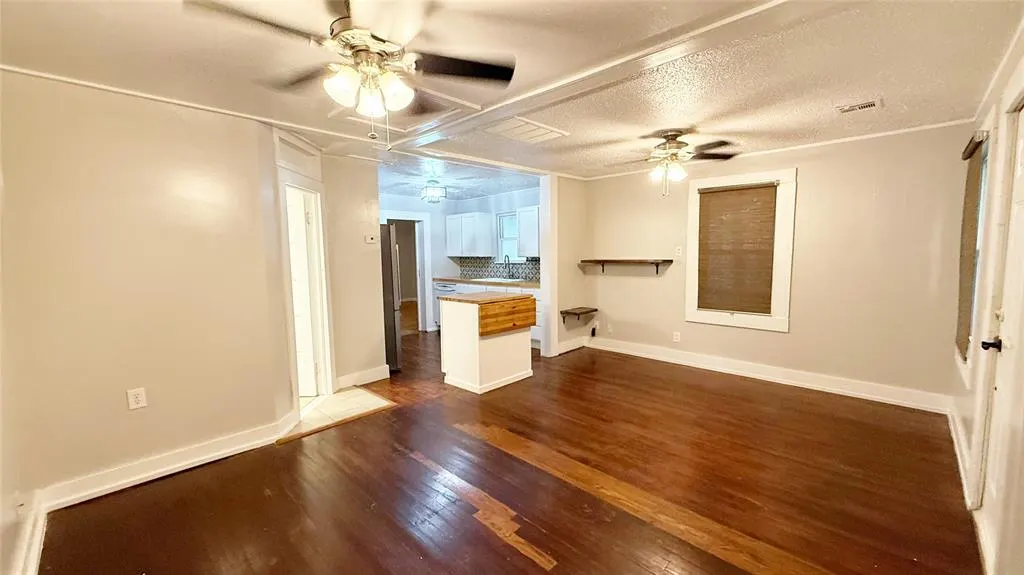 Photo 11 — 429 W Main Street, Edmond, OK 73003