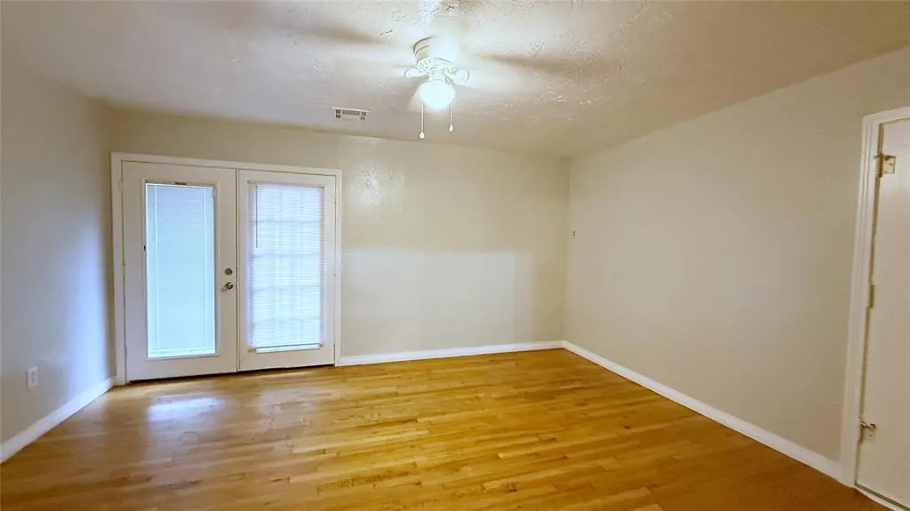 Photo 20 — 429 W Main Street, Edmond, OK 73003