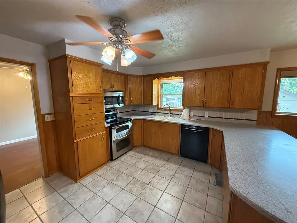 Photo 15 — 417 N University Street, Seminole, OK 74868