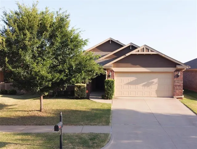 Front exterior — 9508 SW 27th Street, Oklahoma City, OK 73128