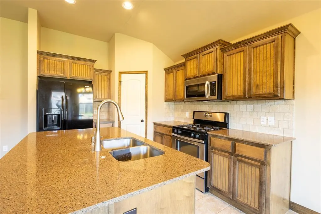 Photo 4 — 9508 SW 27th Street, Oklahoma City, OK 73128