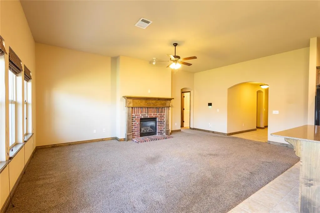 Photo 8 — 9508 SW 27th Street, Oklahoma City, OK 73128