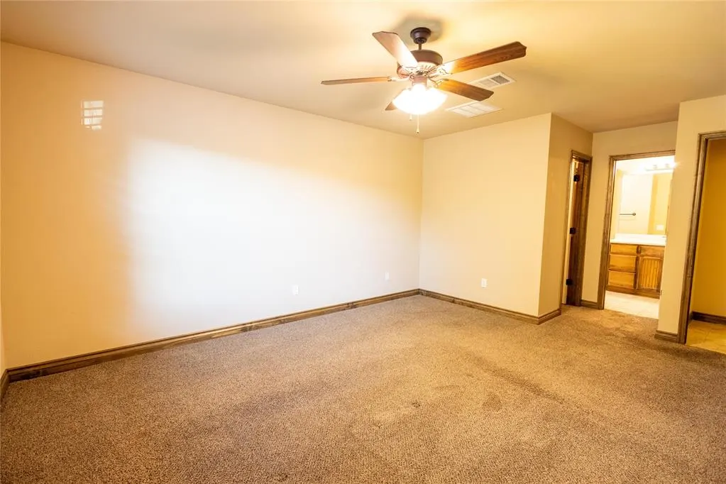 Photo 14 — 9508 SW 27th Street, Oklahoma City, OK 73128