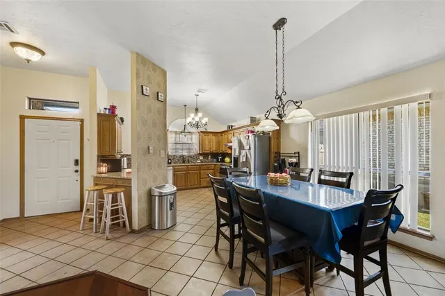 Photo 6 — 427 SW 80TH Street, Lawton, OK 73505