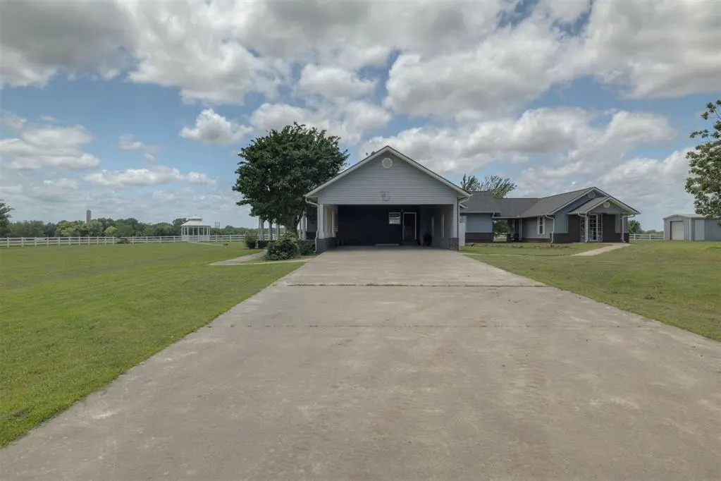 Photo 43 — 414315 E 1080 Road, Checotah, OK 74426