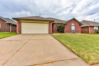Sold home at 6625 NW 135th Street