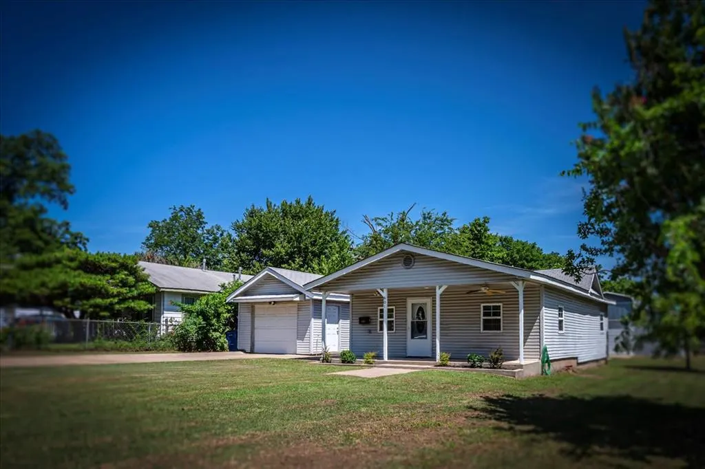 Photo 7 — 601 W Main Street, Tecumseh, OK 74873
