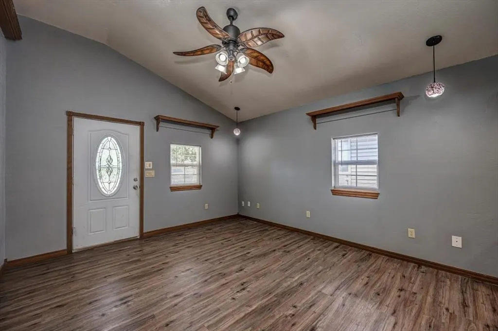Photo 10 — 601 W Main Street, Tecumseh, OK 74873