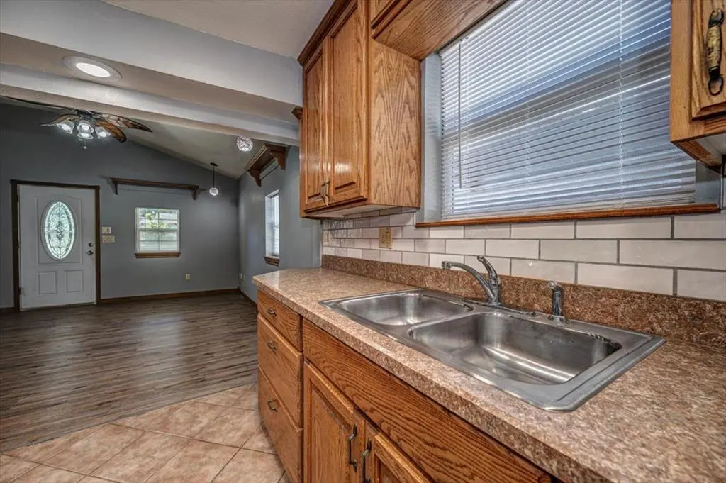 Photo 13 — 601 W Main Street, Tecumseh, OK 74873
