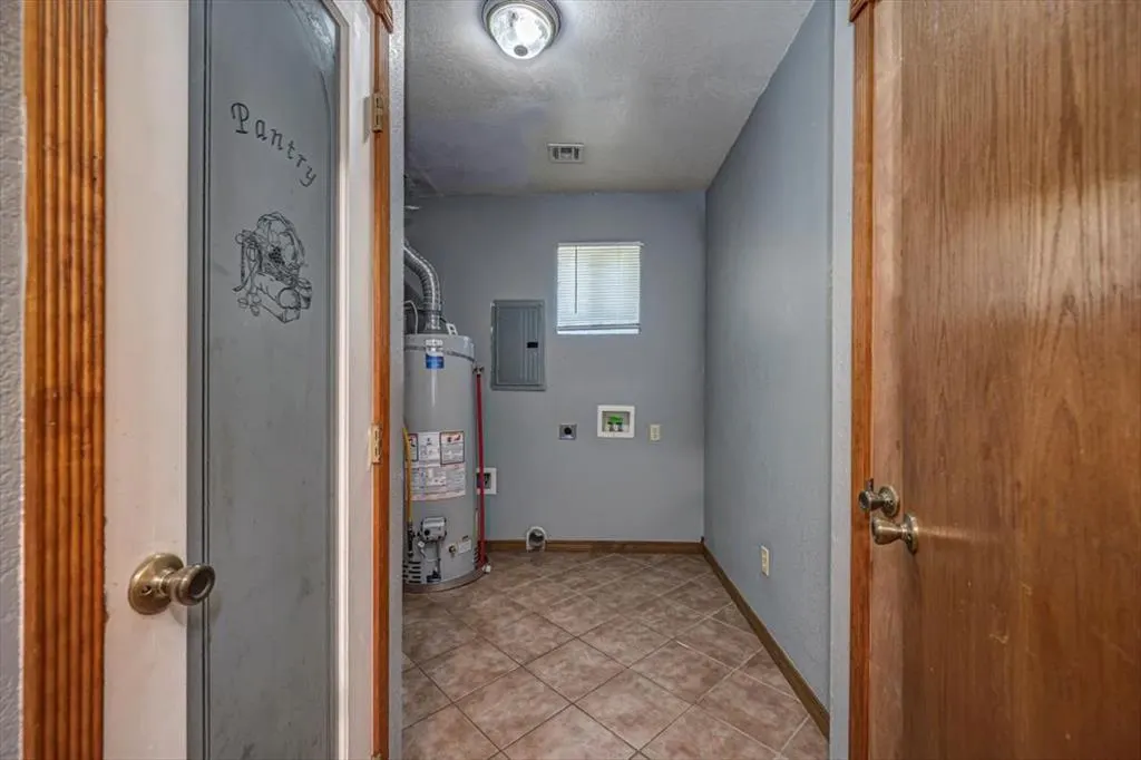 Photo 25 — 601 W Main Street, Tecumseh, OK 74873