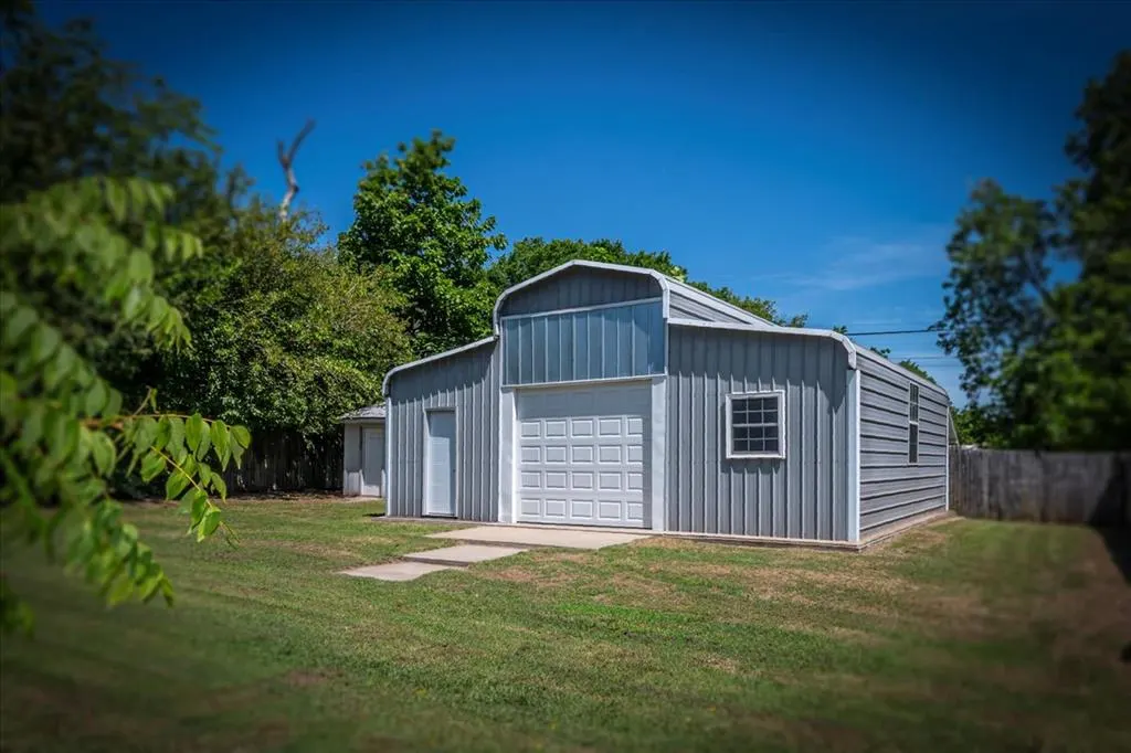 Photo 30 — 601 W Main Street, Tecumseh, OK 74873