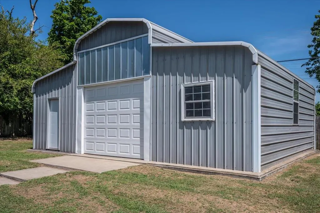 Photo 31 — 601 W Main Street, Tecumseh, OK 74873