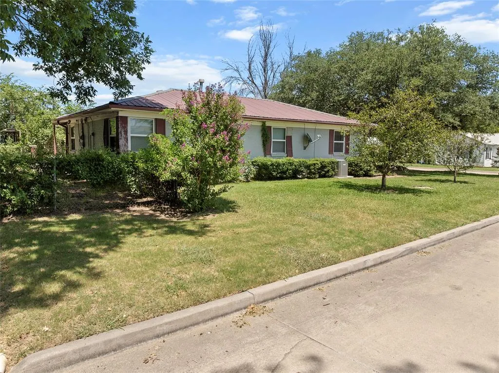 Photo 42 — 2001 NW Robison Street, Ardmore, OK 73401
