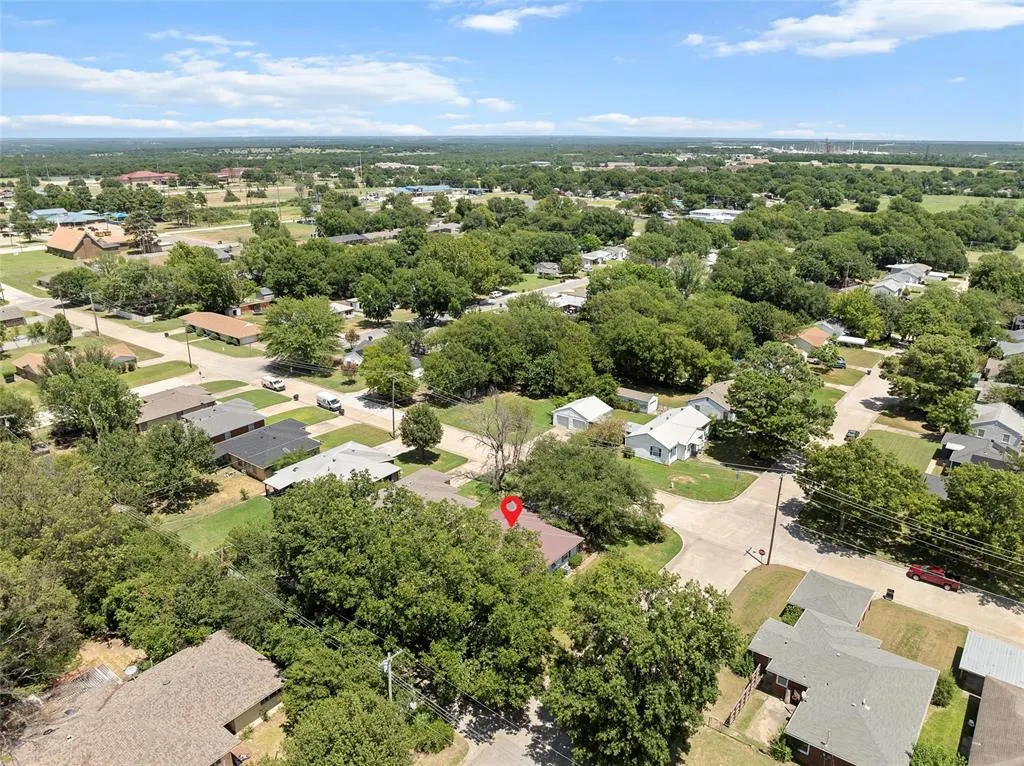 Photo 48 — 2001 NW Robison Street, Ardmore, OK 73401