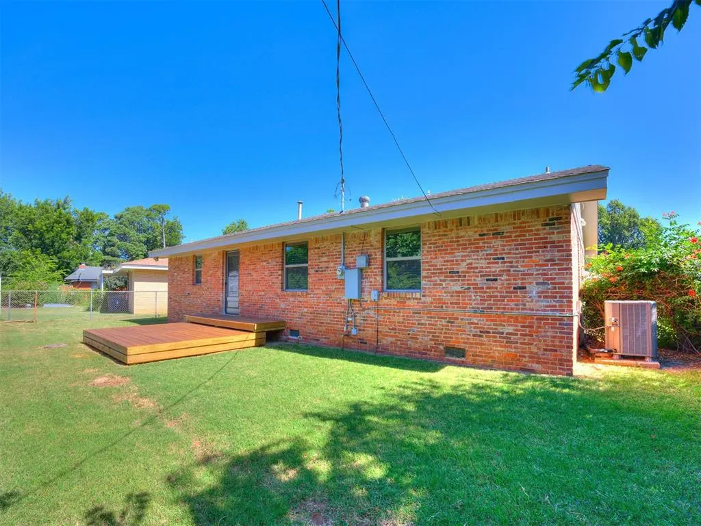 Photo 24 — 1209 N Sterling Avenue, Oklahoma City, OK 73127