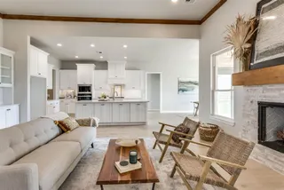 Sold home at 9204 SW 35 Street