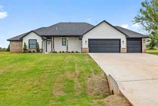 Sold home at 2908 Redwood Court