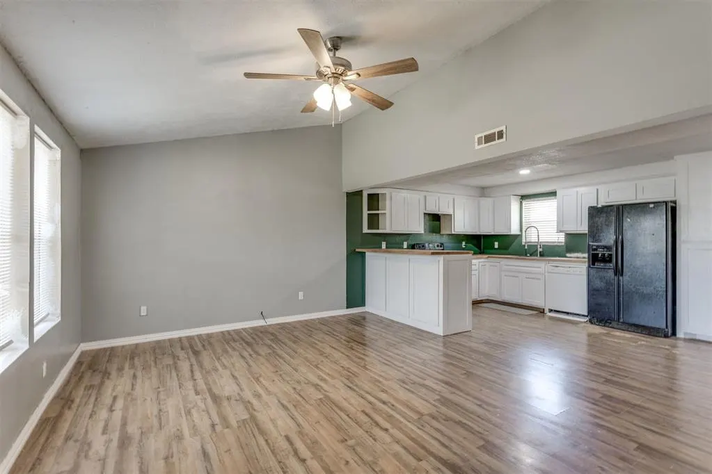 Photo 2 — 9401 Whitebrook Street, Norman, OK 73026