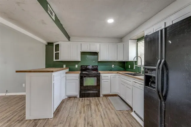 Photo 8 — 9401 Whitebrook Street, Norman, OK 73026