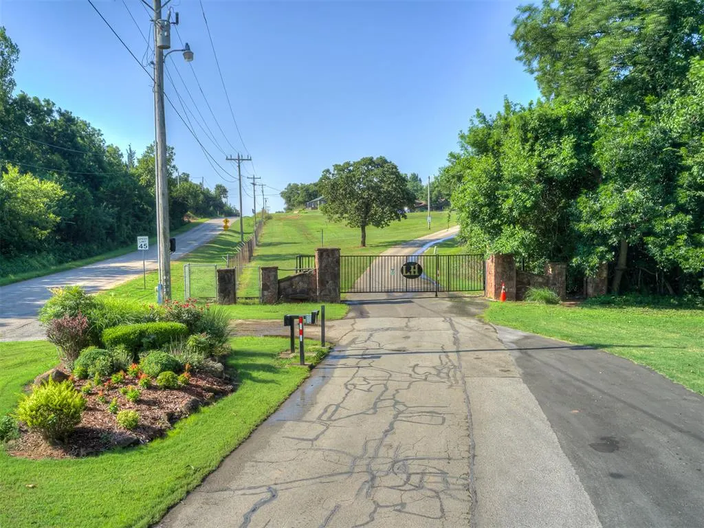 Photo 16 — 49 W Shore Drive, Arcadia, OK 73007