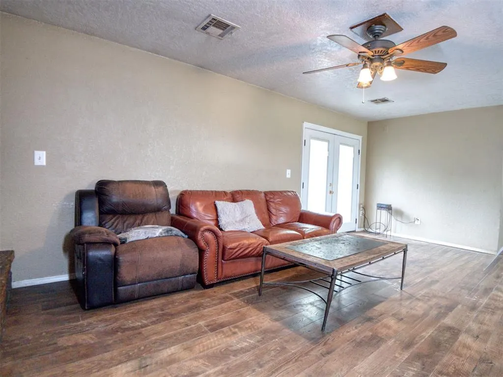 Photo 9 — 352097 E 1040 Road, Prague, OK 74864