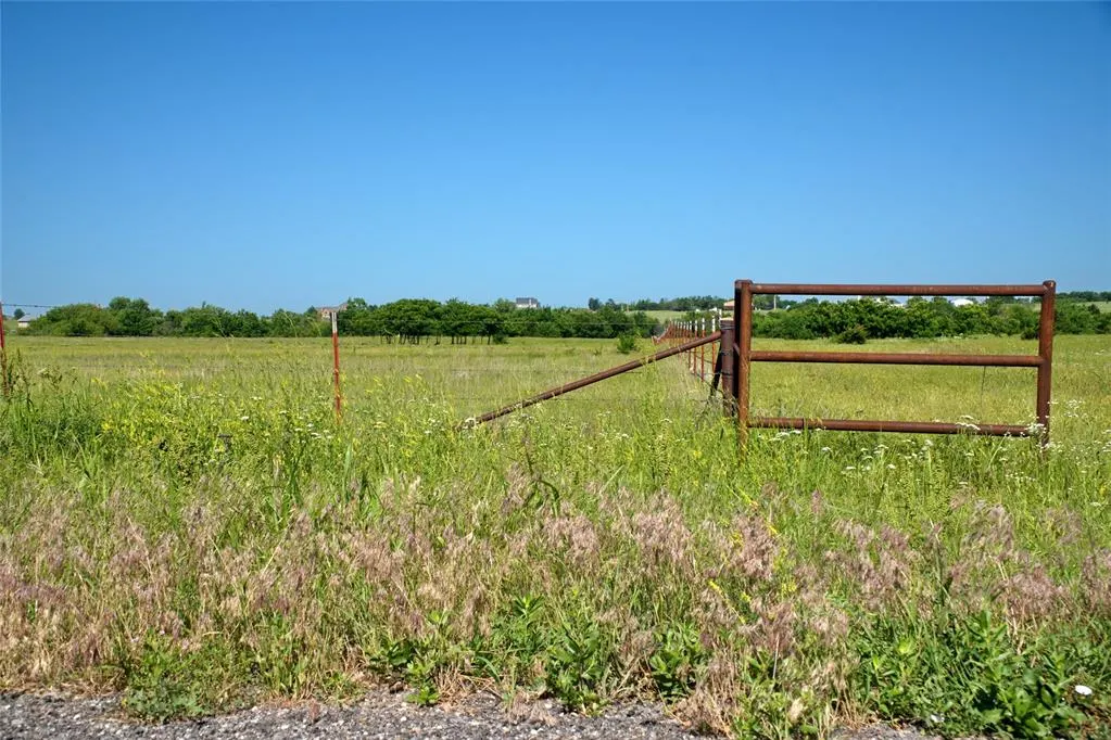 Photo 2 — 1 Akeman Drive Drive, Piedmont, OK 73078