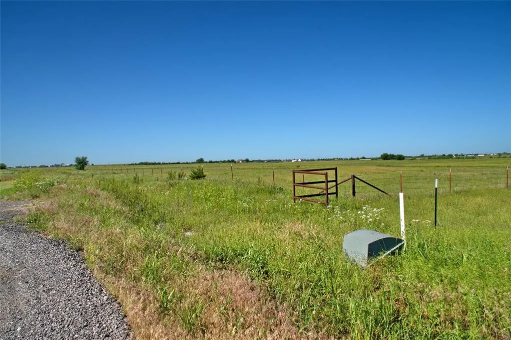 Photo 3 — 1 Akeman Drive Drive, Piedmont, OK 73078
