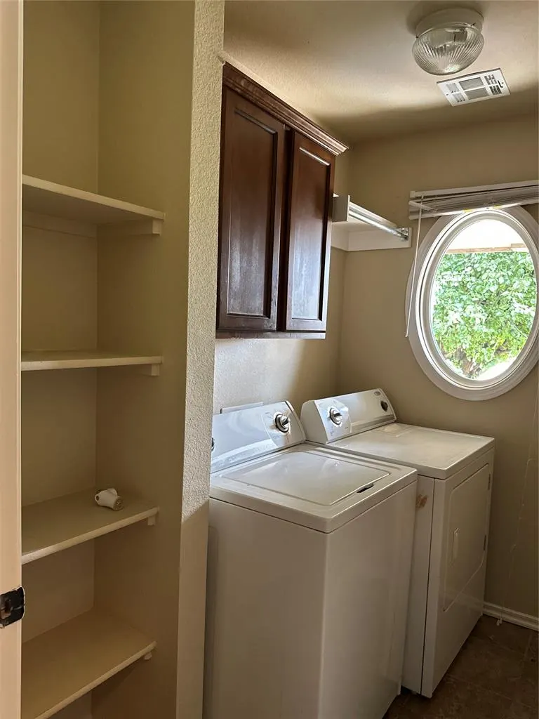 Photo 19 — 8001 John Robert Drive, Oklahoma City, OK 73135