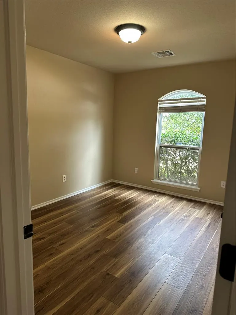 Photo 21 — 8001 John Robert Drive, Oklahoma City, OK 73135