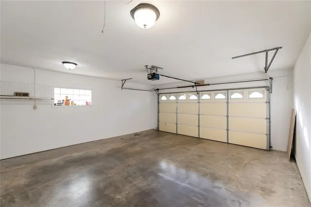 Photo 5 — 1700 E RIDGEWAY Street, Weatherford, OK 73096