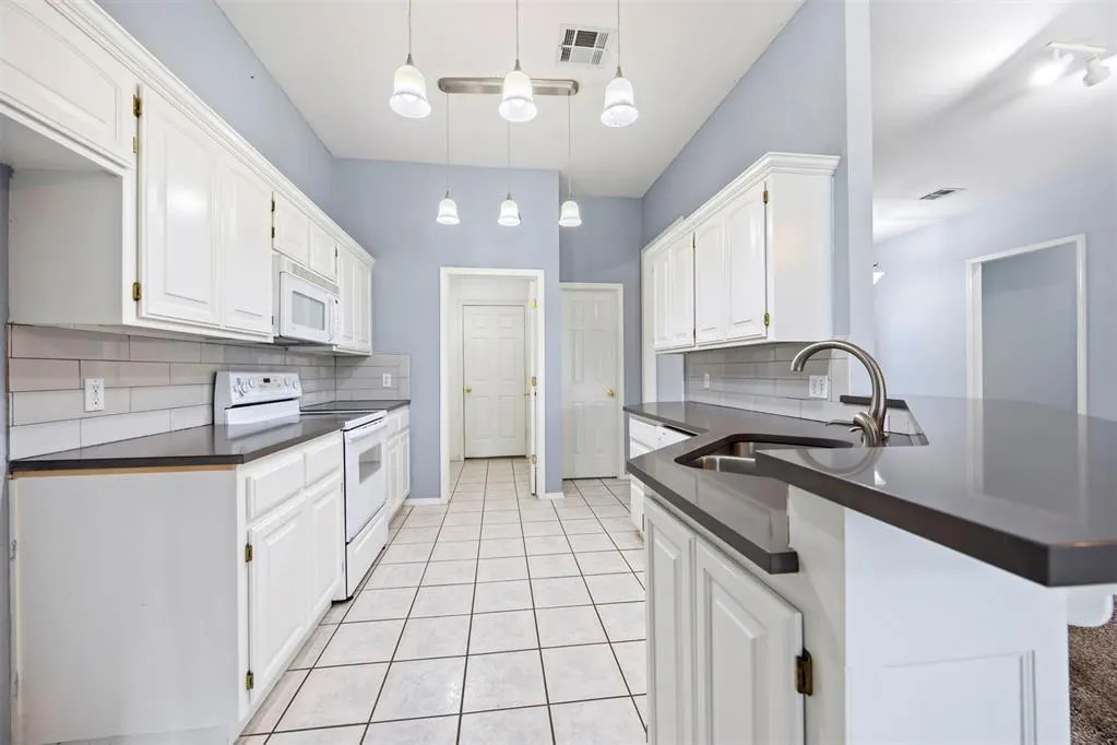 Photo 8 — 9620 Gold Field Place, Oklahoma City, OK 73128