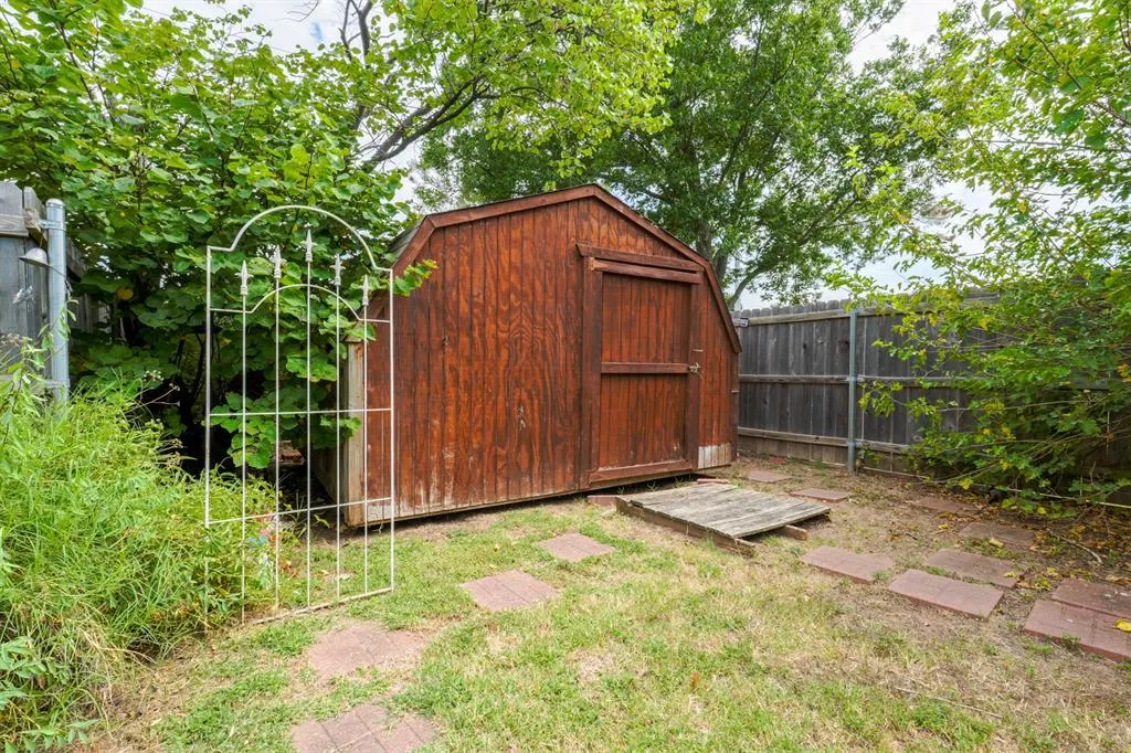 Photo 41 — 4411 N Chapman Avenue, Shawnee, OK 74804