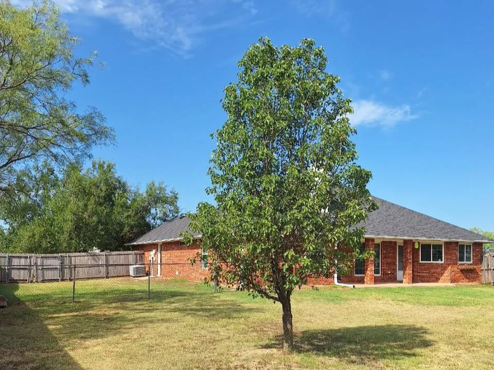 Photo 41 — 7 NW Havenshire Circle, Lawton, OK 73505