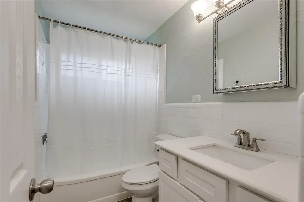 Photo 8 — 2724 NW 48th Street, Oklahoma City, OK 73112