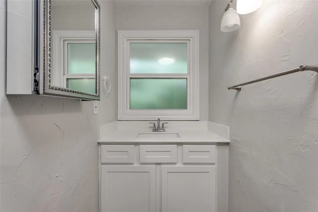 Photo 10 — 2724 NW 48th Street, Oklahoma City, OK 73112
