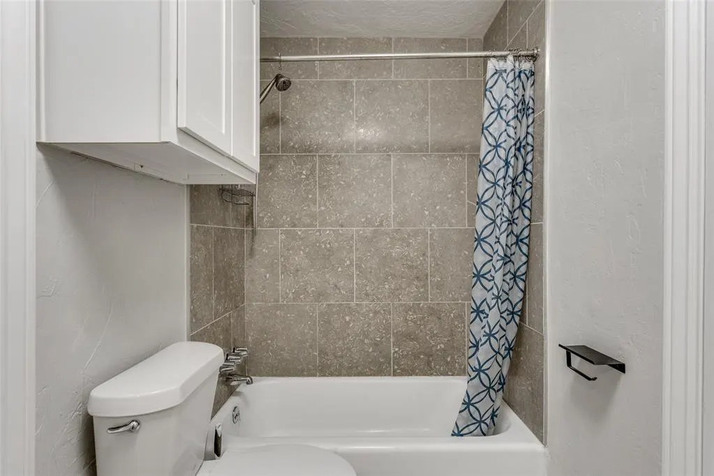 Photo 11 — 2724 NW 48th Street, Oklahoma City, OK 73112