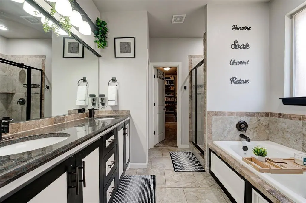 Photo 22 — 5700 St James Place, Oklahoma City, OK 73179
