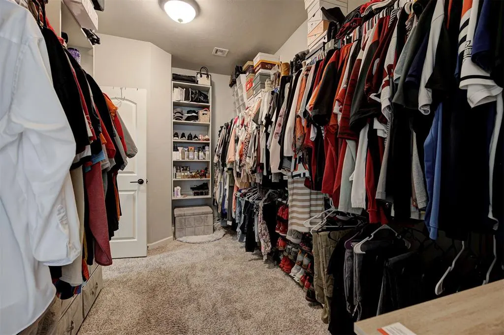 Photo 27 — 5700 St James Place, Oklahoma City, OK 73179
