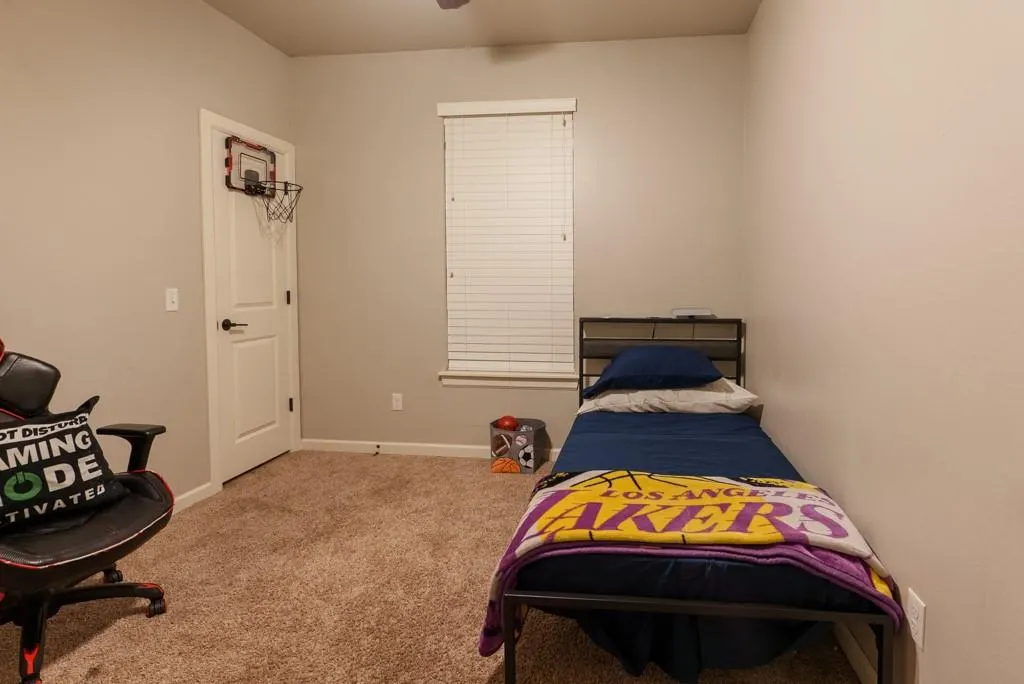 Photo 37 — 5700 St James Place, Oklahoma City, OK 73179