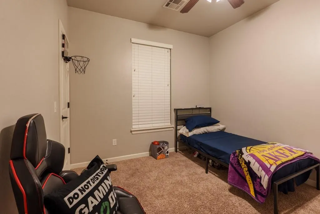 Photo 38 — 5700 St James Place, Oklahoma City, OK 73179