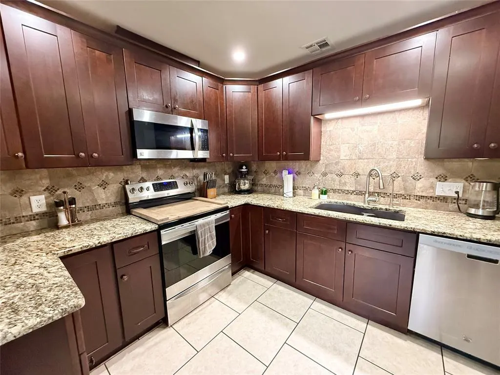 Photo 3 — 17209 Hickory Trail, Newalla, OK 74857