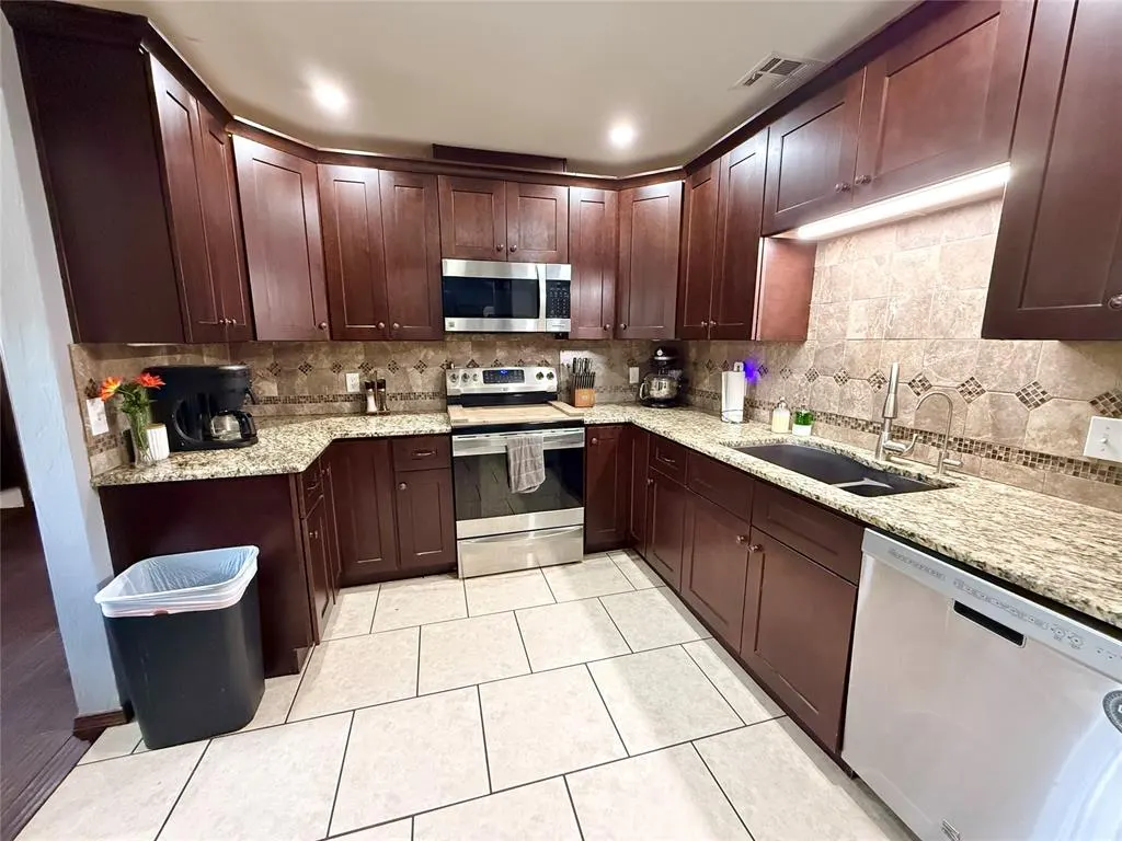 Photo 18 — 17209 Hickory Trail, Newalla, OK 74857