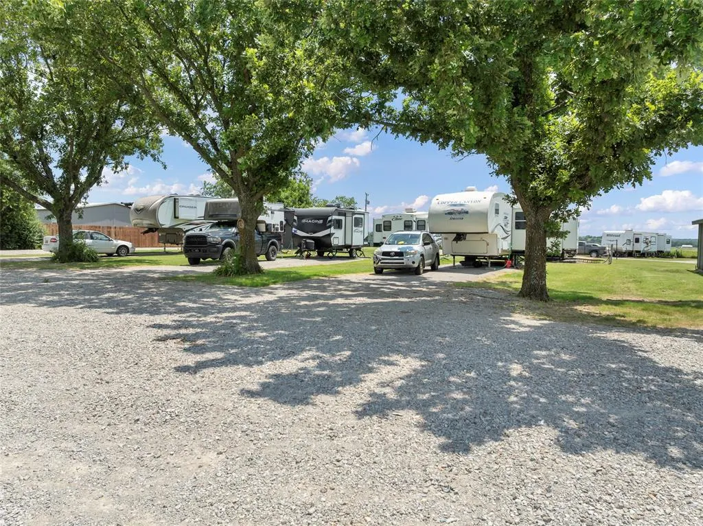 Photo 11 — 11889 Indian Trails Road, Marietta, OK 73448