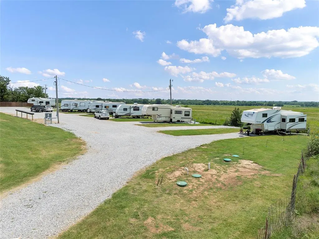 Photo 12 — 11889 Indian Trails Road, Marietta, OK 73448