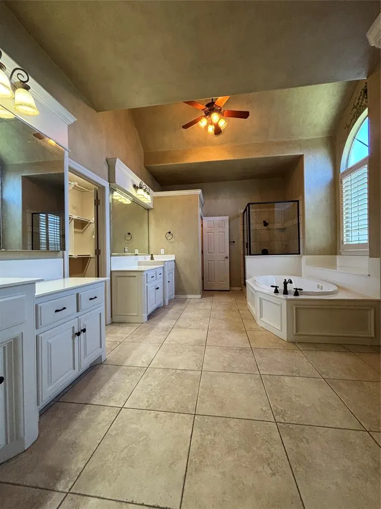 Photo 2 — 5408 NW 119th Terrace, Oklahoma City, OK 73162