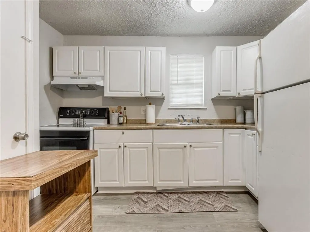 Photo 12 — 1801 NW 8th Street, Oklahoma City, OK 73106